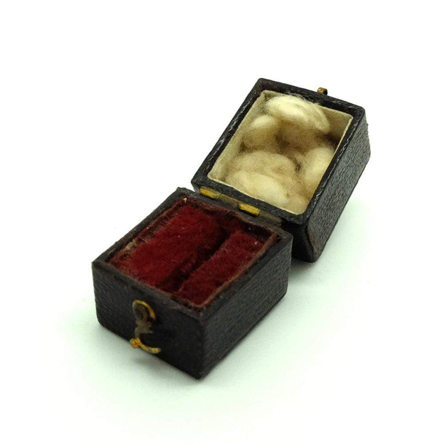 Caja para anillos victoriana antigua de cuero negro