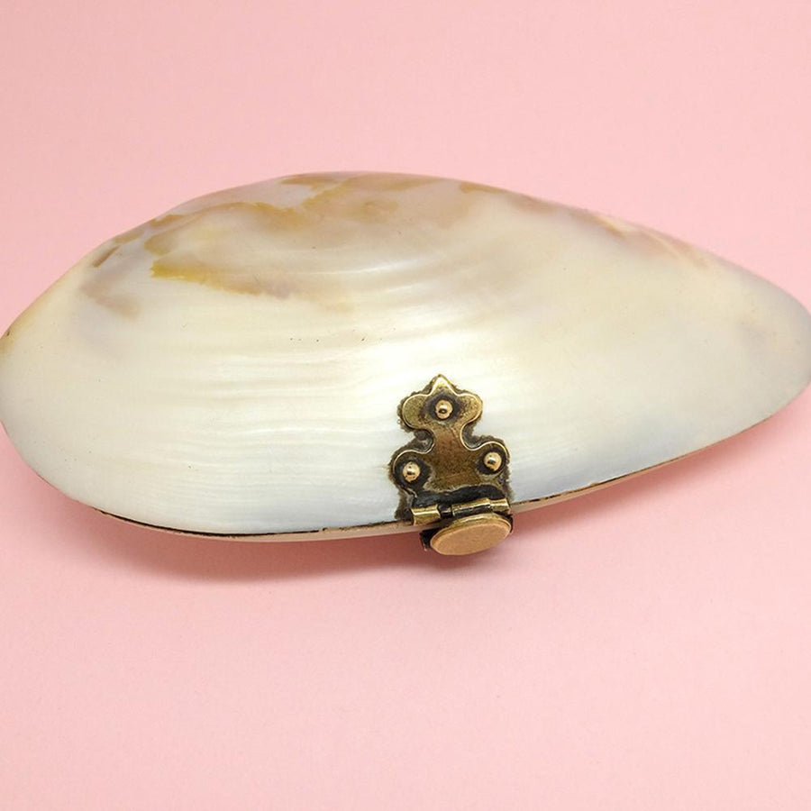 Sea Shell Coin Purse | Coin purse, Mermaid bag, Purses