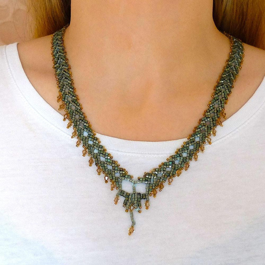 Vintage 1920s Art Deco Beaded Green Beaded Necklace