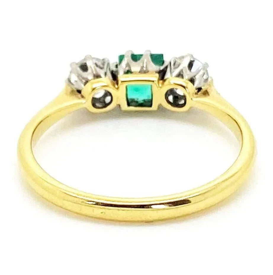 Vintage 1930s Emerald Diamond 18ct Gold Platinum Ring, view 5