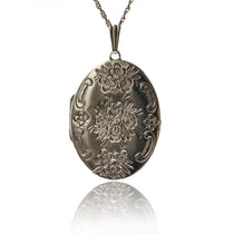 Vintage 1960s Forget-Me-Not Silver Locket Necklace
