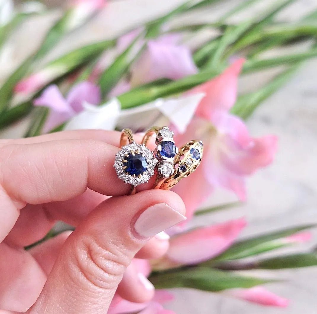 Vintage 1960s Sapphire 0.5ct Diamond Halo 18ct Gold Ring, view 4