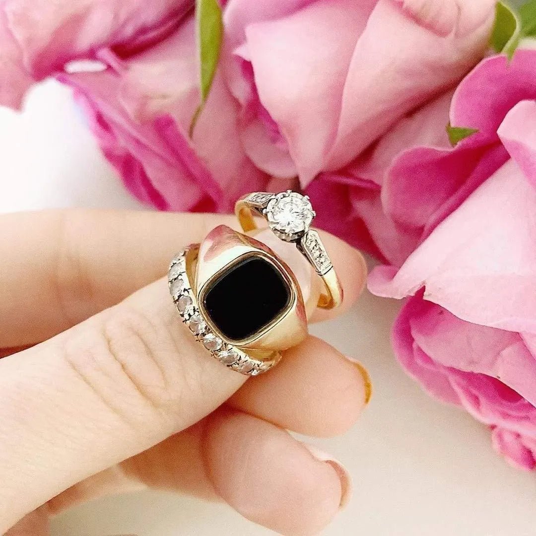 Bague Chevalière Onyx Or 9 Carats Vintage Années 1970, view 2
