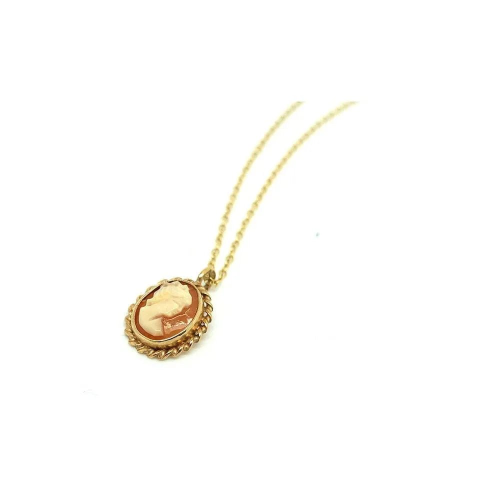 Vintage 1971 9ct Yellow Gold Cameo Necklace