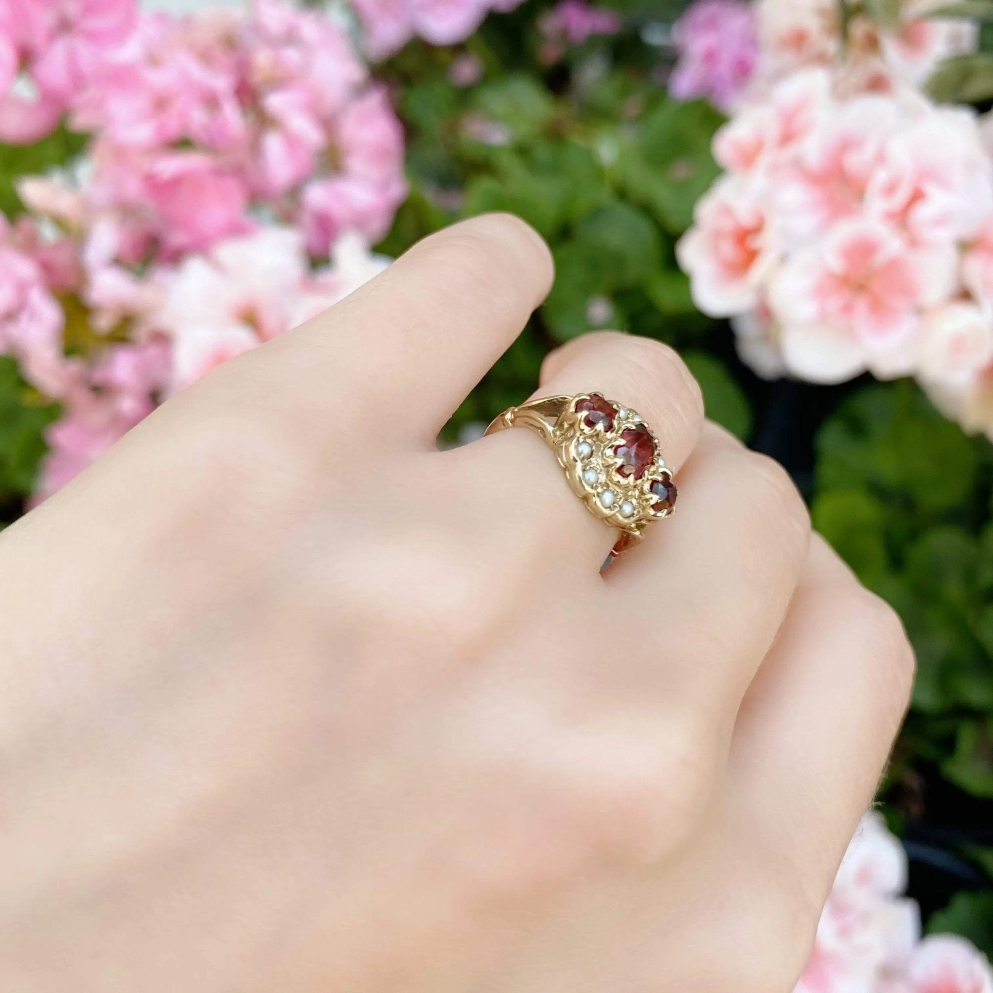Vintage 1980s Garnet Pearl 9ct Gold Ring, view 10