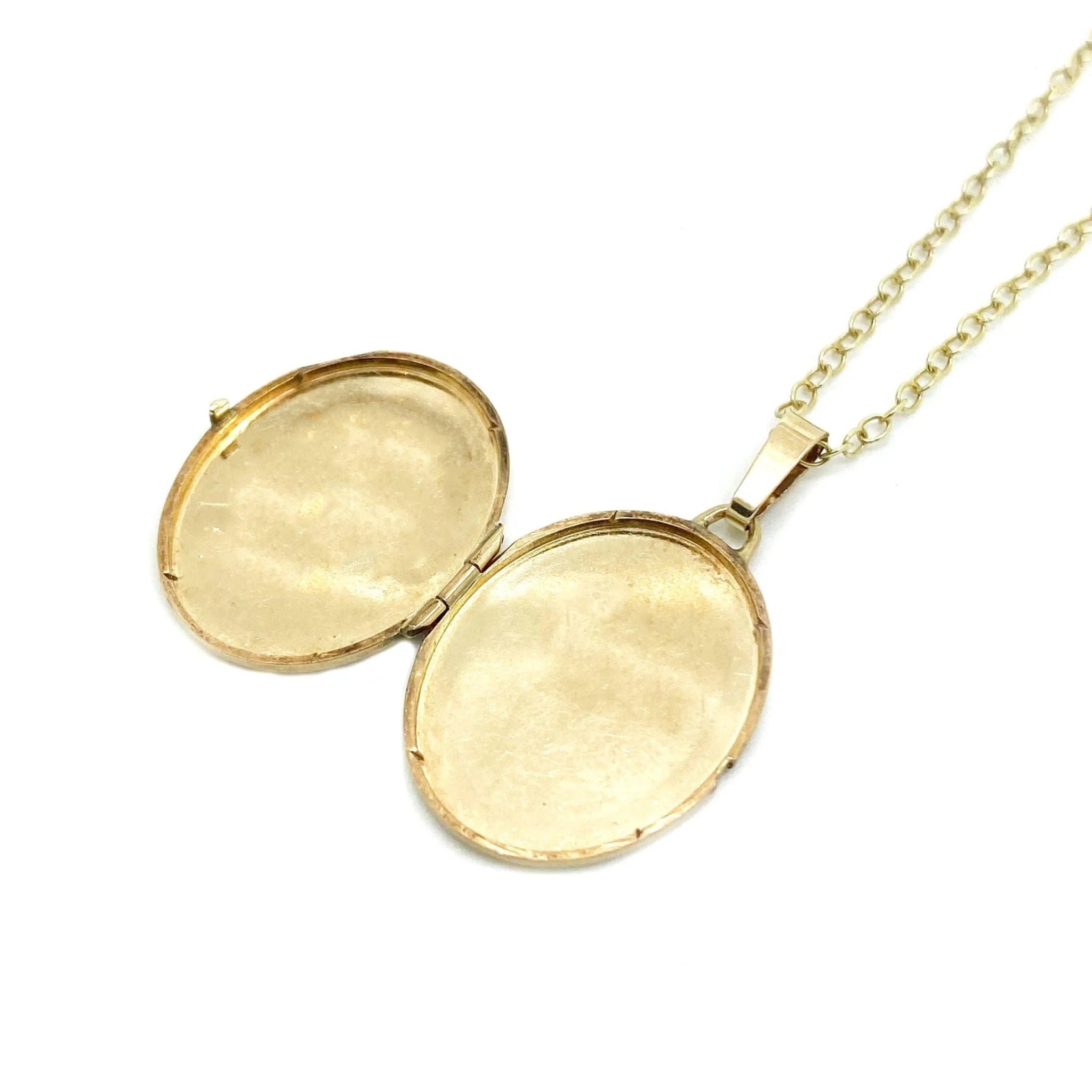 Vintage 1990s 9ct Gold Oval Locket Necklace, view 4