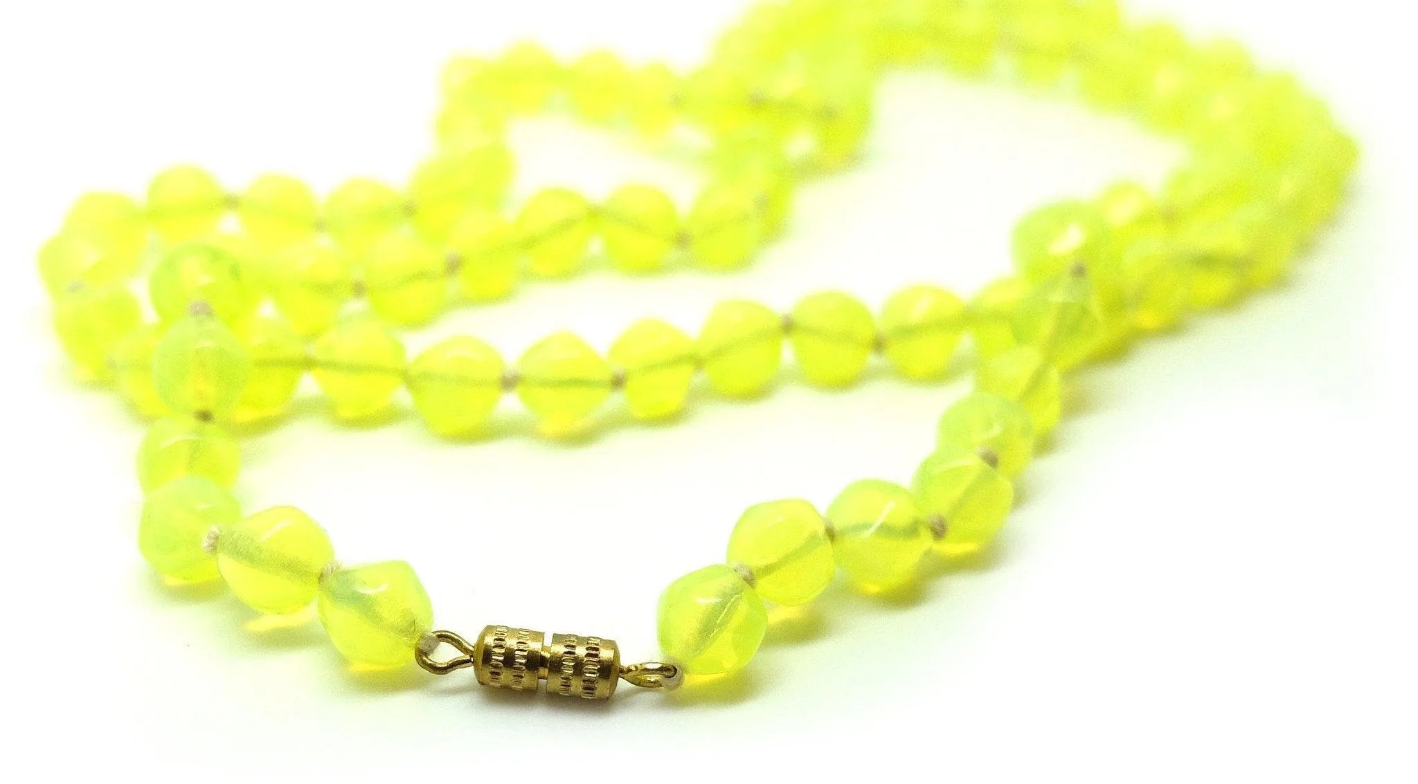 Vintage Art Deco 1920s Uranium Vaseline Glass Necklace, view 5