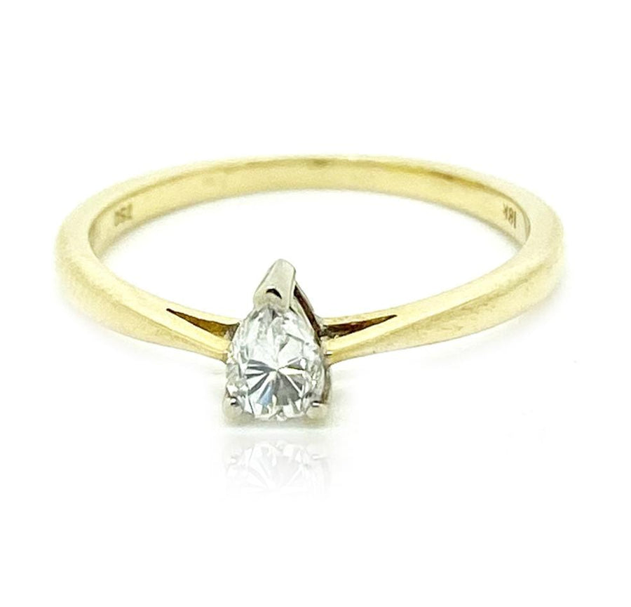 VINTAGE Ring Vintage 0.33ct Pear Cut Diamond 18ct Gold Ring